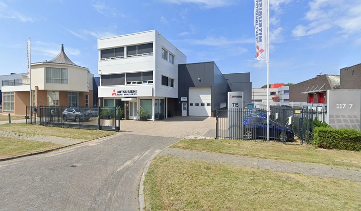 Bedrijfspand van Mitsubishi in Almere